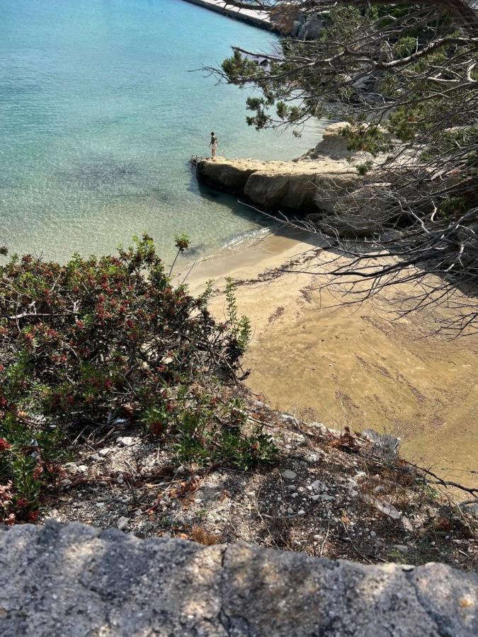Kores Aegina Agia Marina  Esterno foto