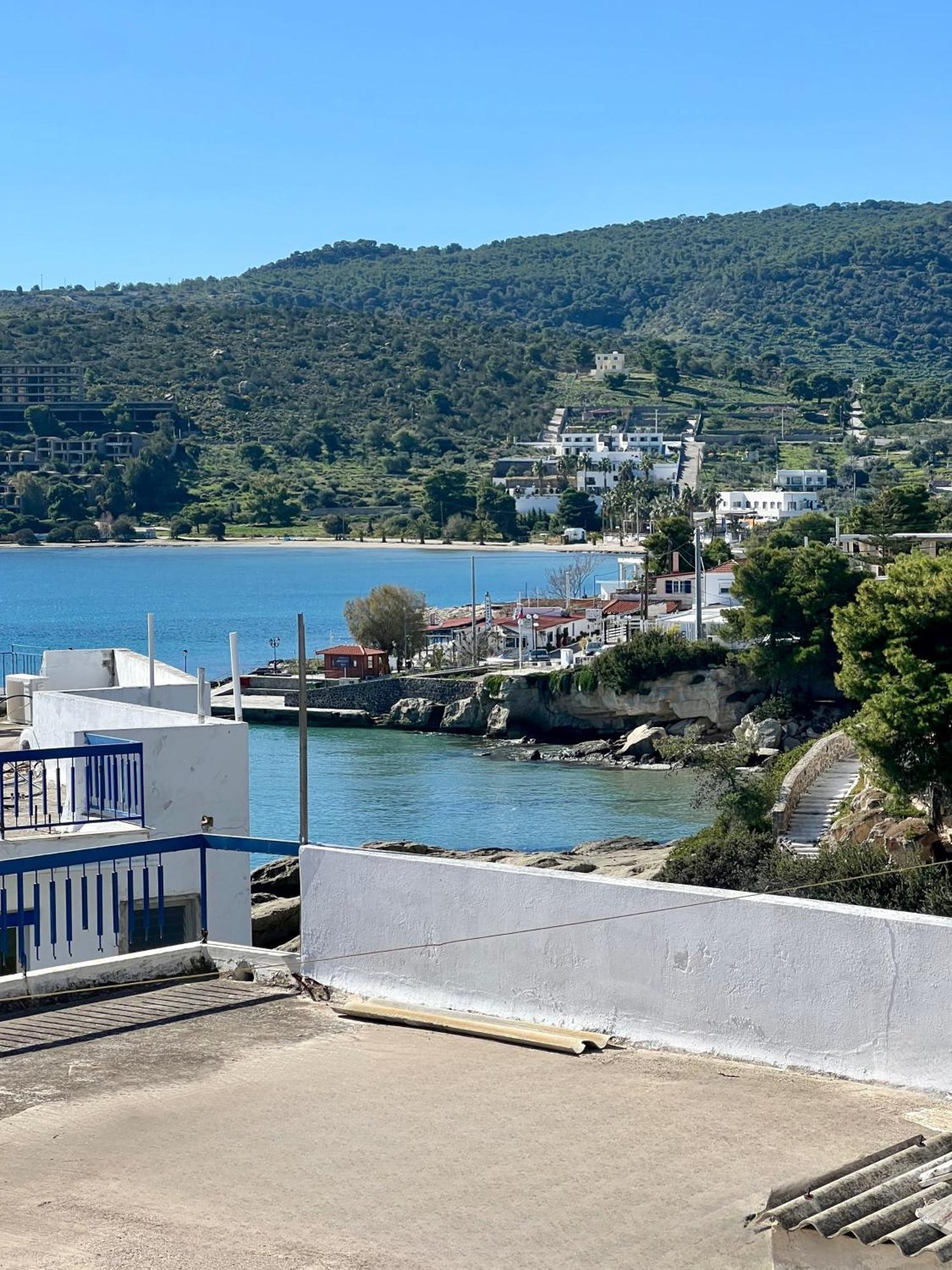 Kores Aegina Agia Marina  Esterno foto