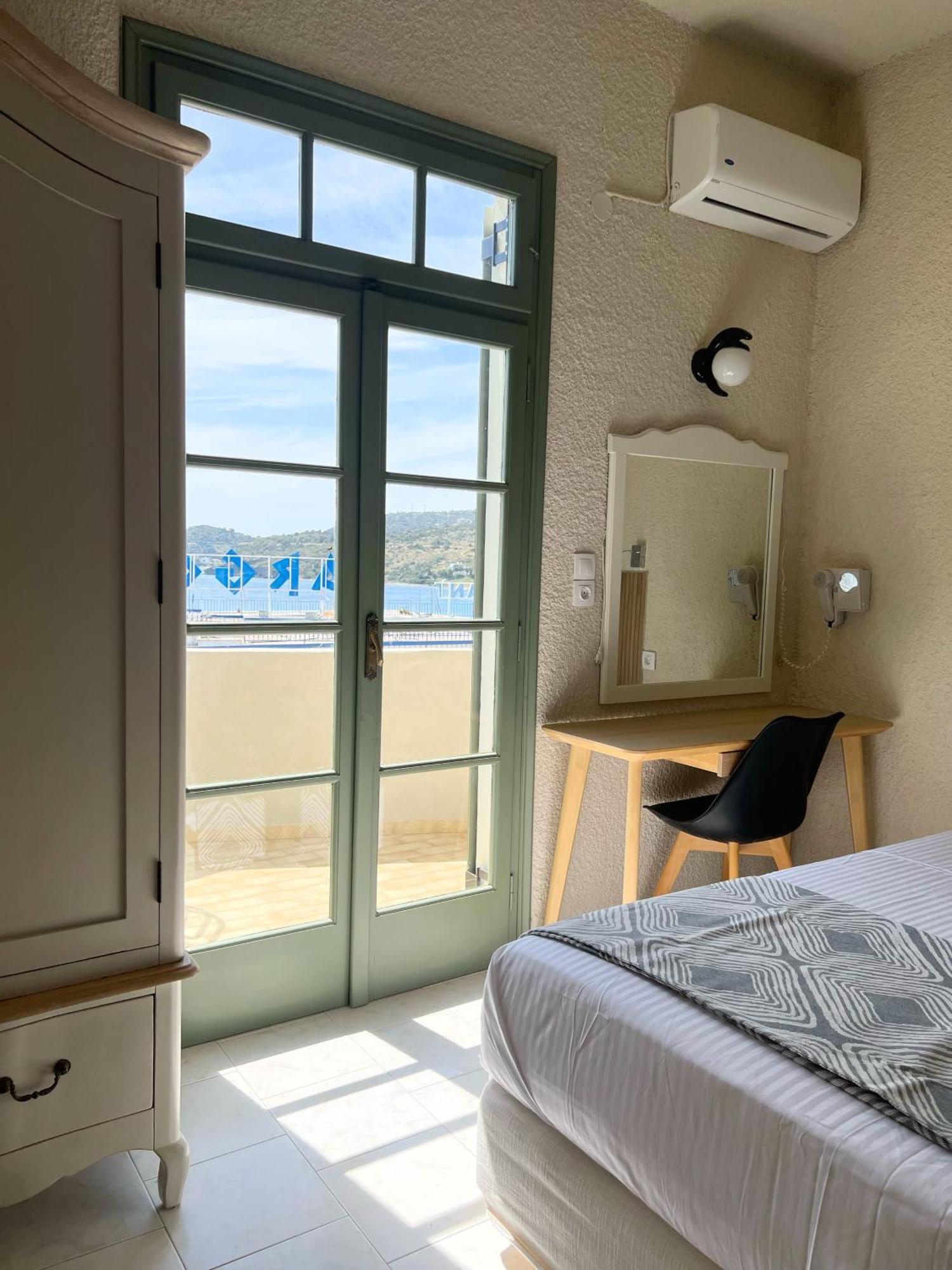 Kores Aegina Agia Marina  Esterno foto